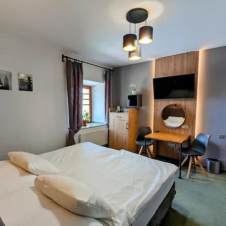 Otel Anton