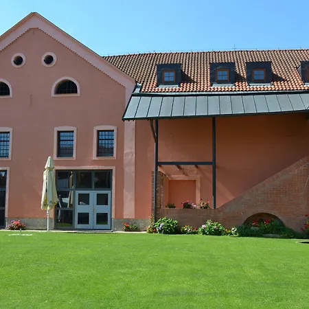 Anton Hotel